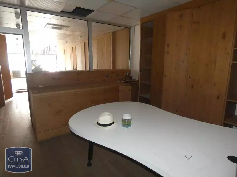 Photo 5 Local Commercial 74m²