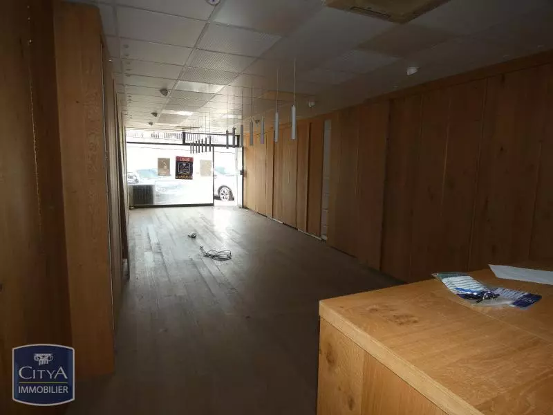 Photo 3 Local Commercial 74m²