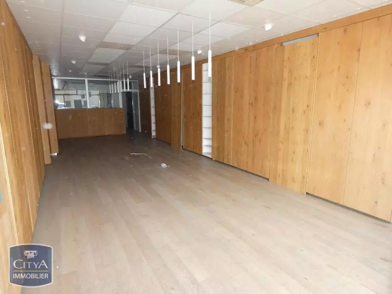 Photo 1 Local Commercial 74m²