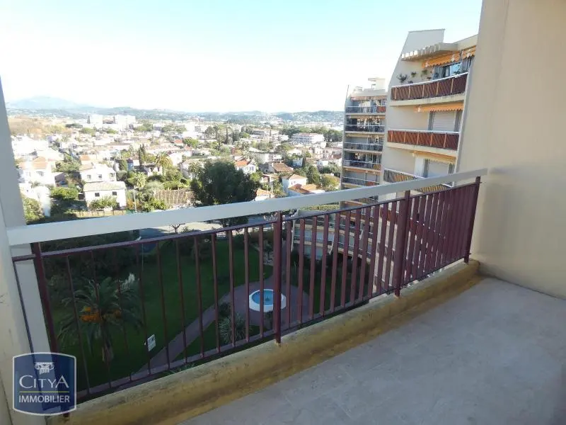 Photo 3 Appartement 1 pièce 27.45m²