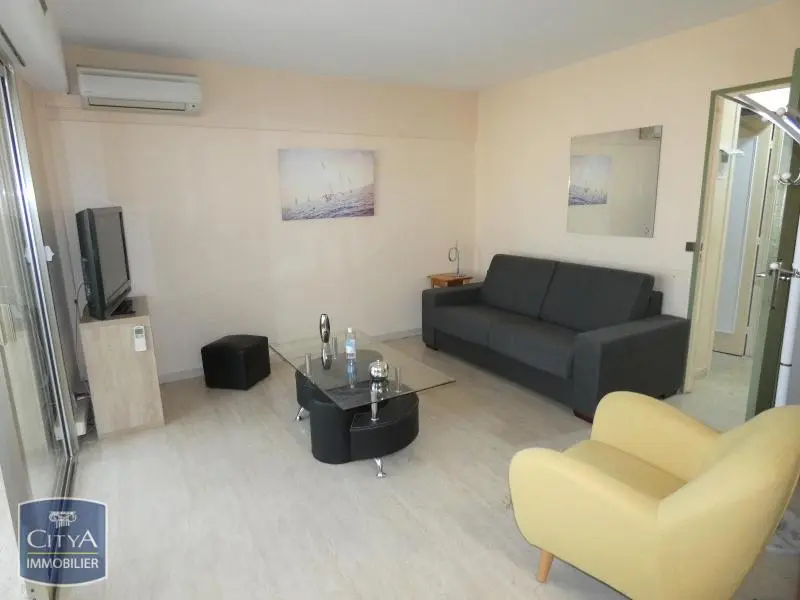 Photo 2 Appartement 1 pièce 26.32m²