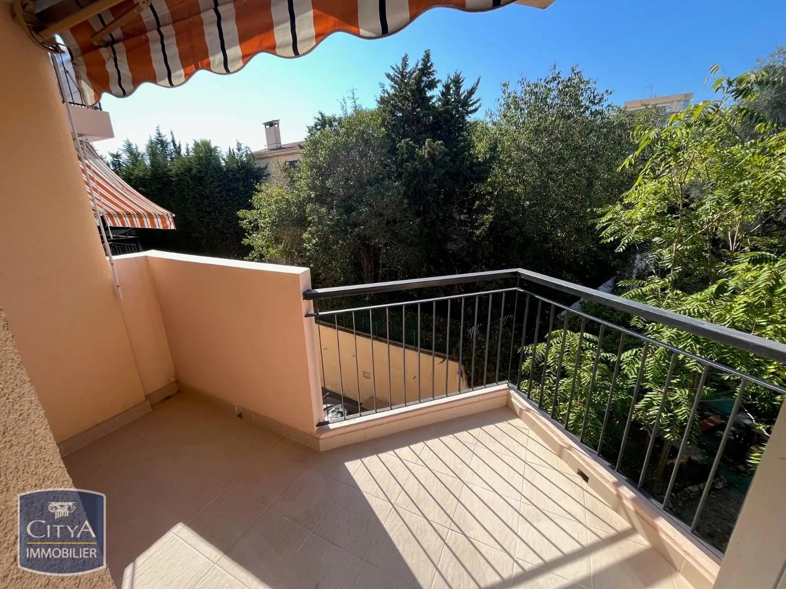 Photo 3 Appartement 1 pièce 26.9m²