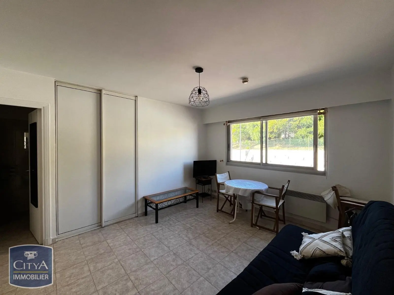 Photo 2 Appartement 1 pièce 21.84m²