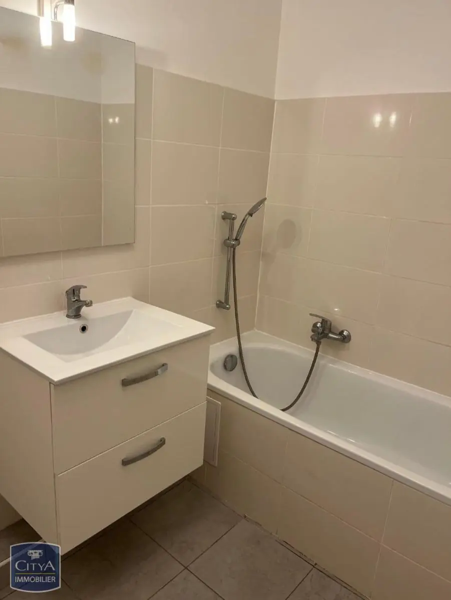 Photo 4 Appartement 1 pièce 31.06m²