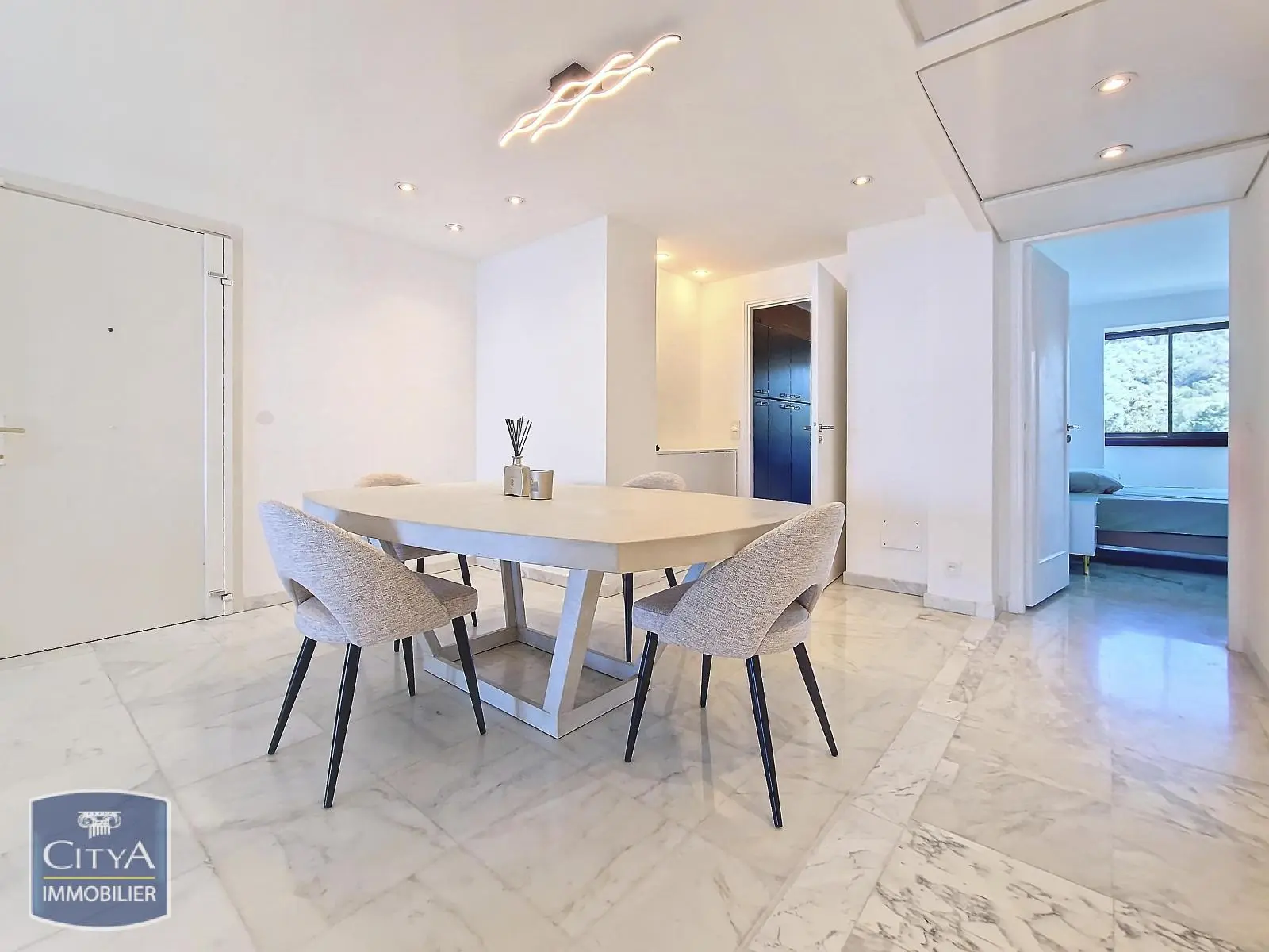 Photo 14 Appartement 4 pièces 96.78m²