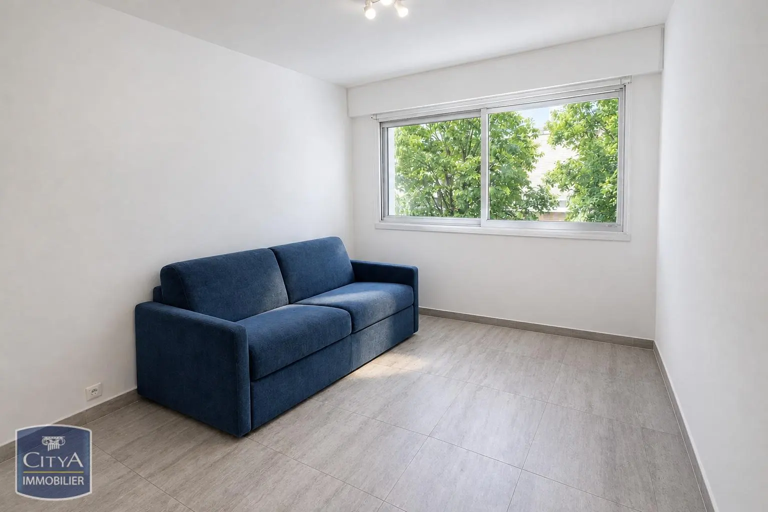 Photo 1 Appartement 1 pièce 19.04m²