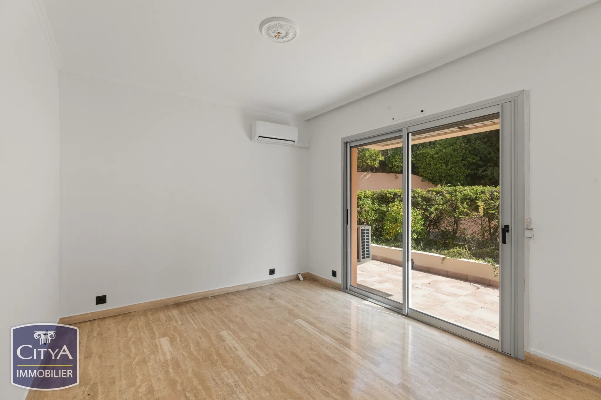 Photo 2 appartement Cannes