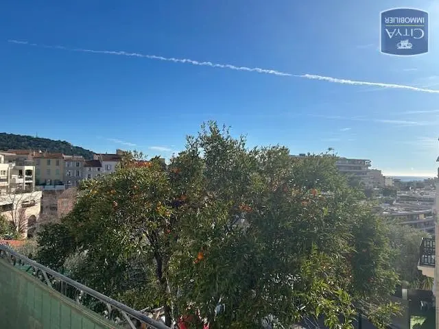 Photo 1 Appartement 1 pièce 34m²