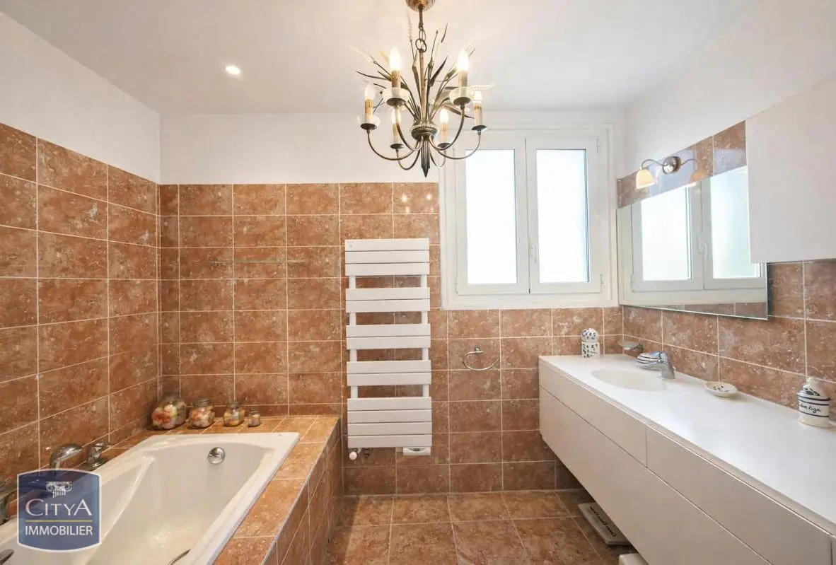 Photo 9 Appartement 4 pièces 172.89m²