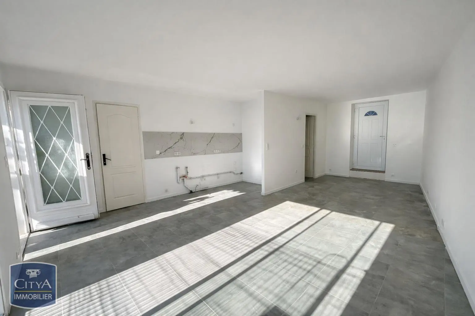 Photo 1 Appartement 1 pièce 34m²