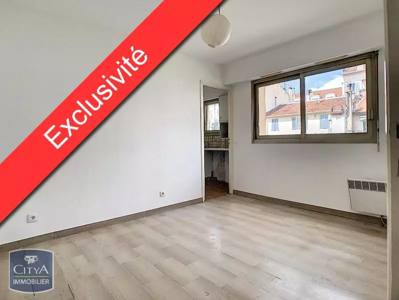 Illustration pour Appartement 1 pièce 20m² Photo Appartement 1 pièce 20m²