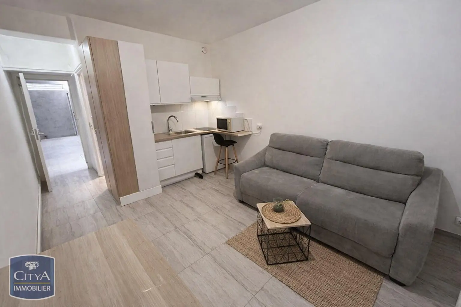 Photo 2 Appartement 1 pièce 19m²