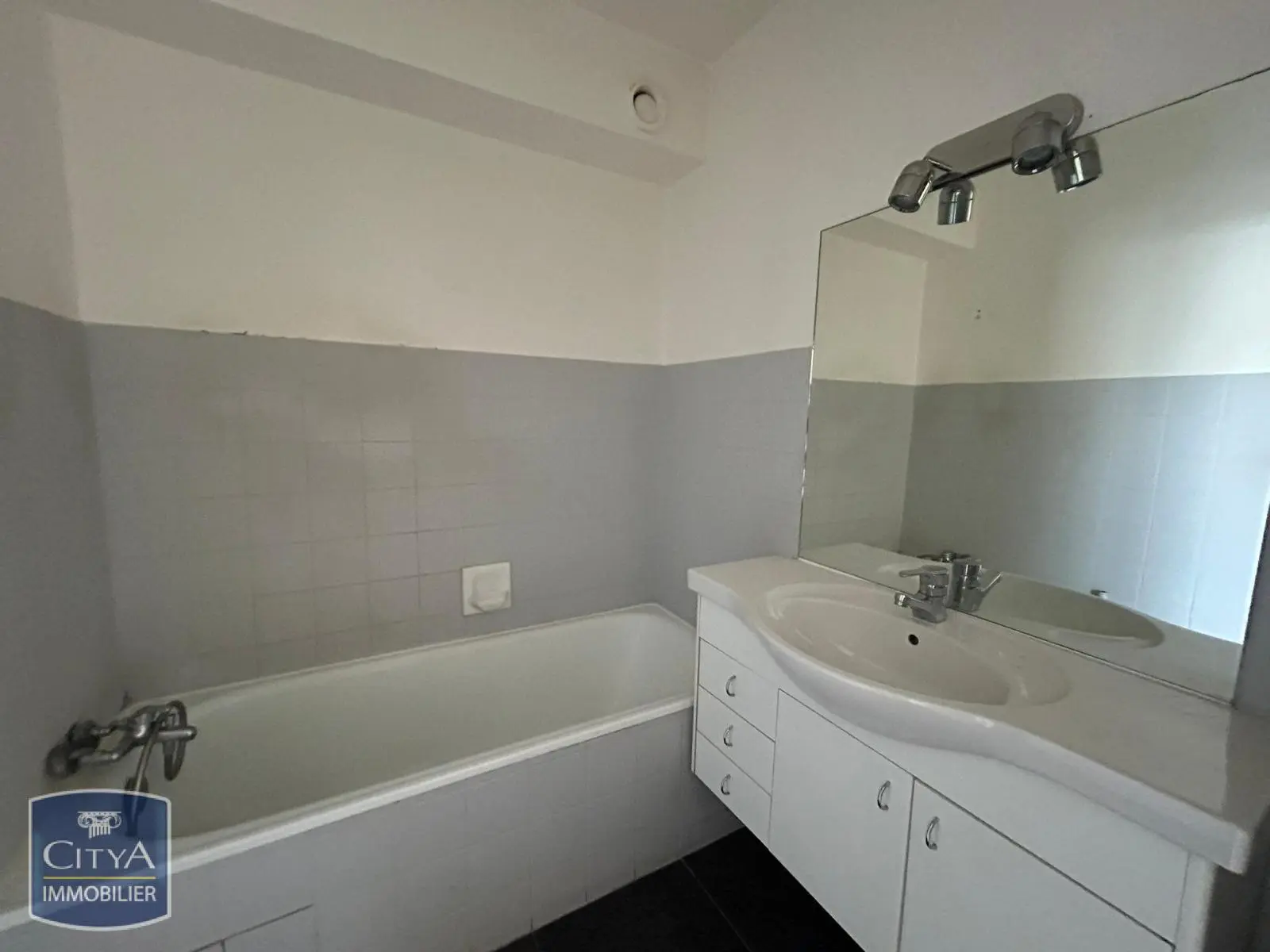 Photo 4 Appartement 1 pièce 28m²