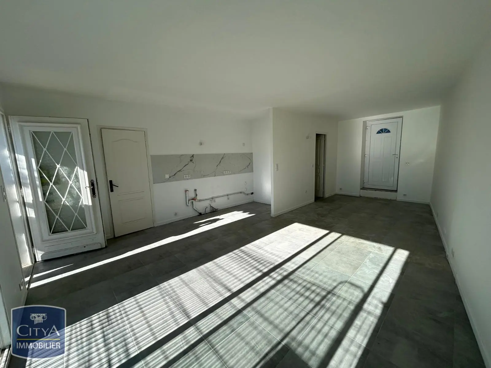 Photo 2 Appartement 1 pièce 34m²