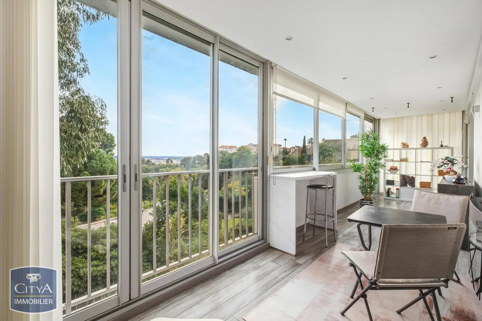 Photo 2 Appartement 2 pièces 73m²