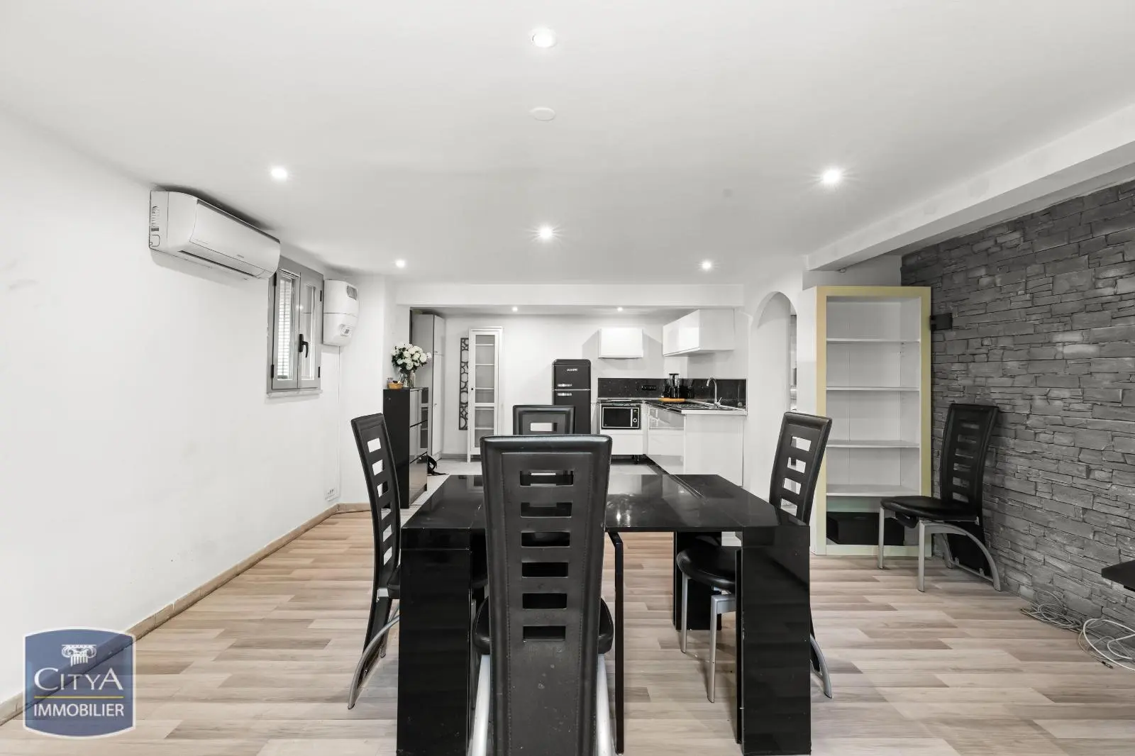 Photo 2 Appartement 2 pièces 59m²