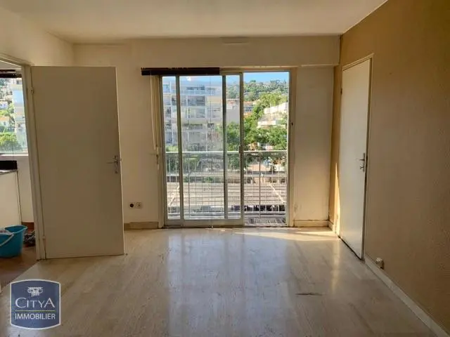 Photo 4 Appartement 1 pièce 28m²