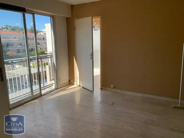 Photo 3 Appartement 1 pièce 28m²