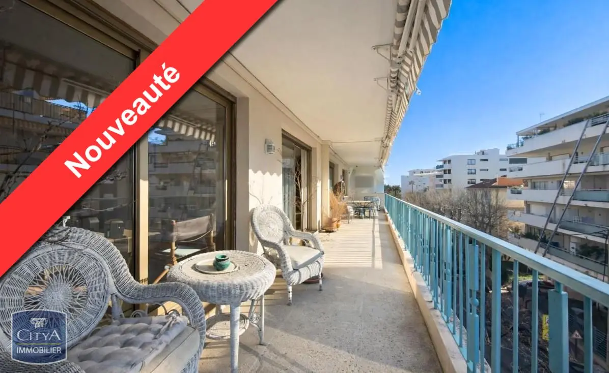 Photo 1 Appartement 4 pièces 172.89m²