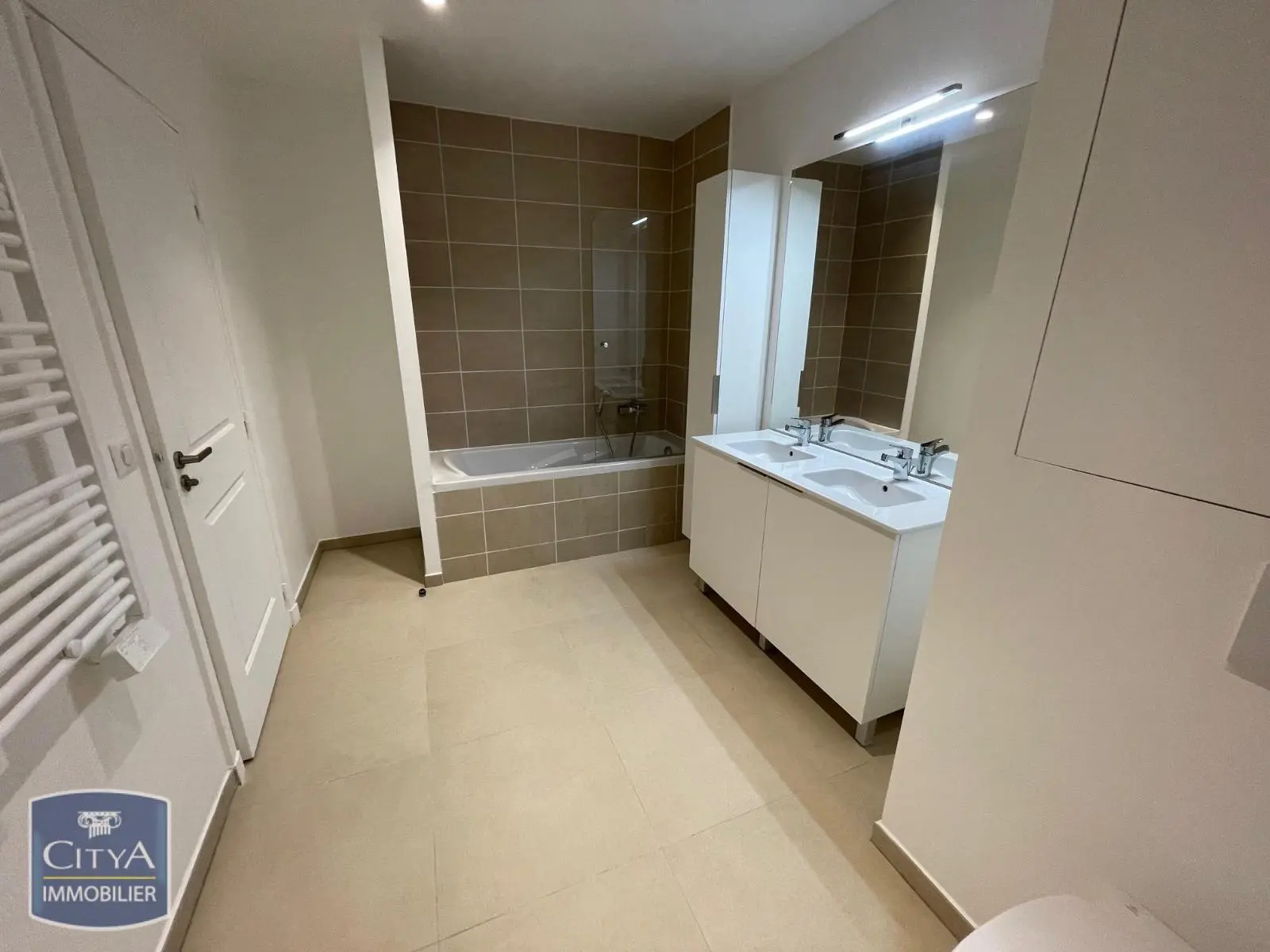 Photo 14 Appartement 4 pièces 122.95m²