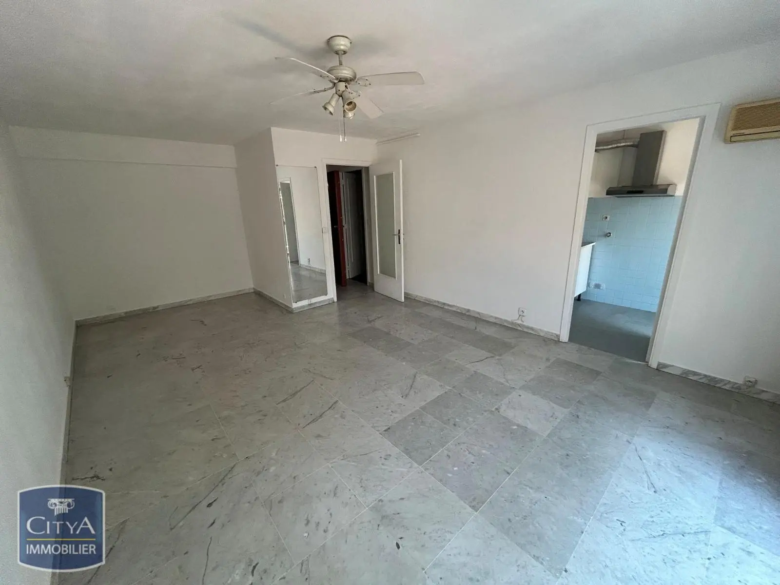 Photo 2 Appartement 1 pièce 36.43m²