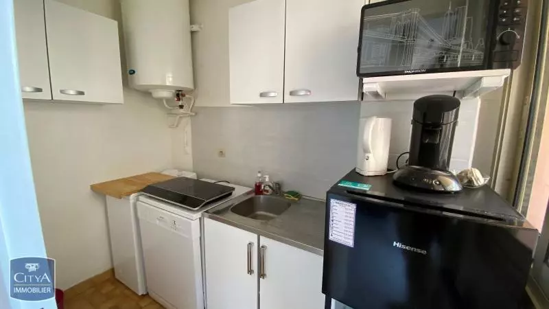 Photo 2 Appartement 1 pièce 23.27m²