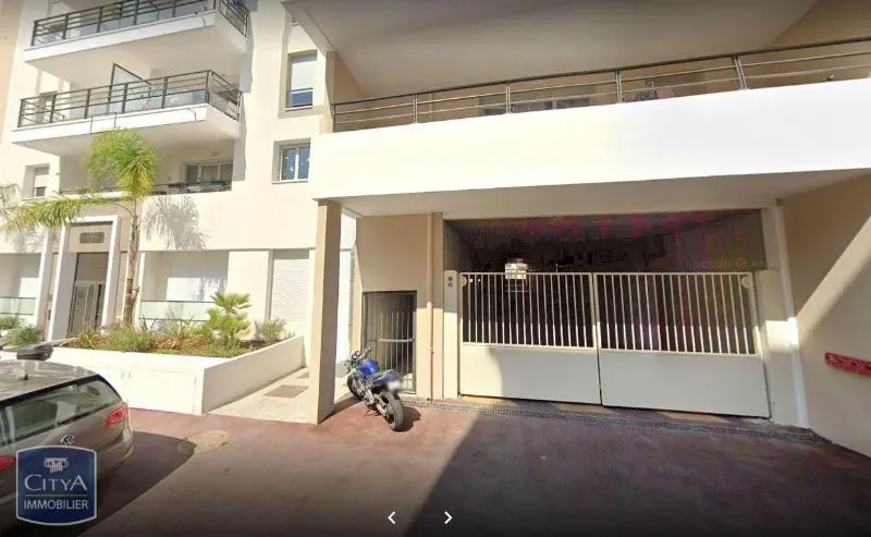 Photo 2 Parking 13m²