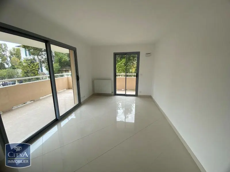 Photo 1 appartement Antibes