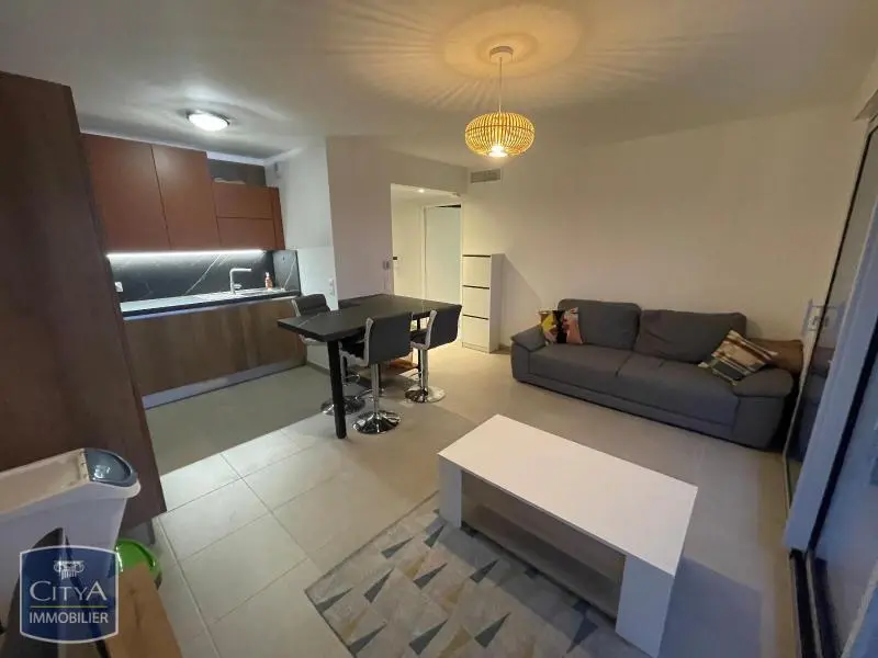 T2 MEUBLE A LOUER ANTIBES