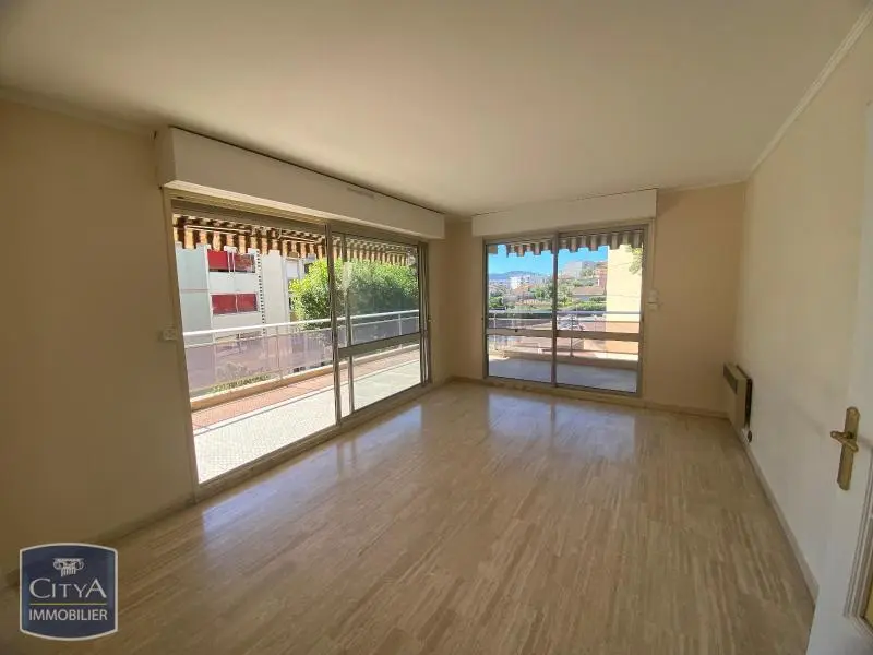 Photo 3 Appartement 2 pièces 53.84m²