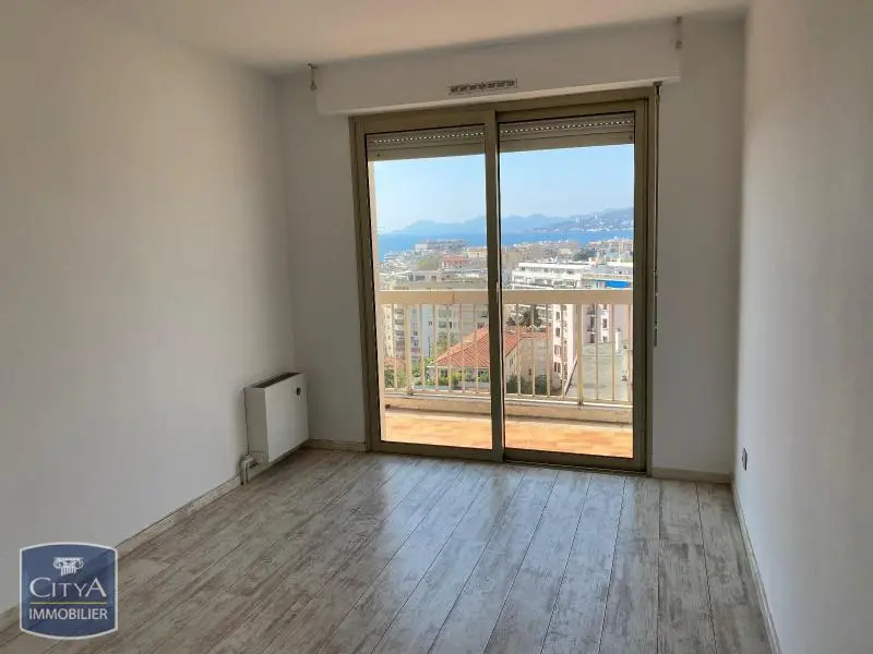 Photo 2 Appartement 2 pièces 47m²