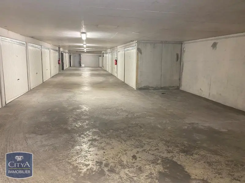 Photo 3 Parking 13m²