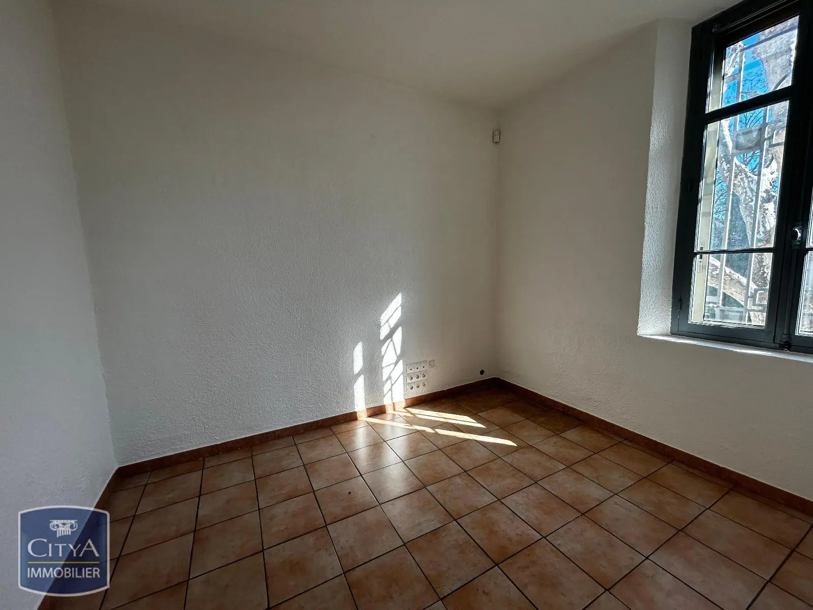 Photo 4 Local Professionnel 4 pièces