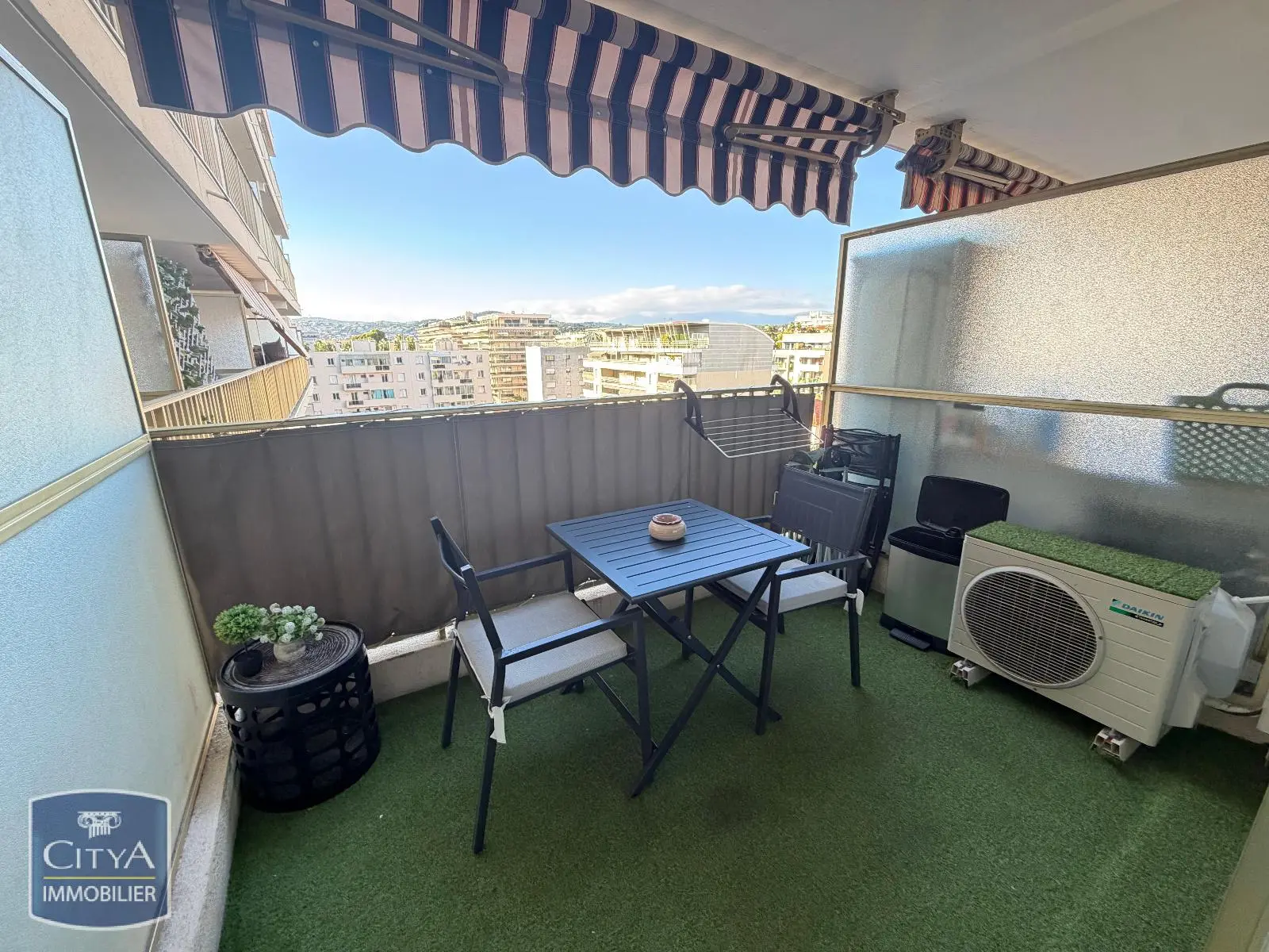 Photo 1 Appartement 1 pièce 22.64m²
