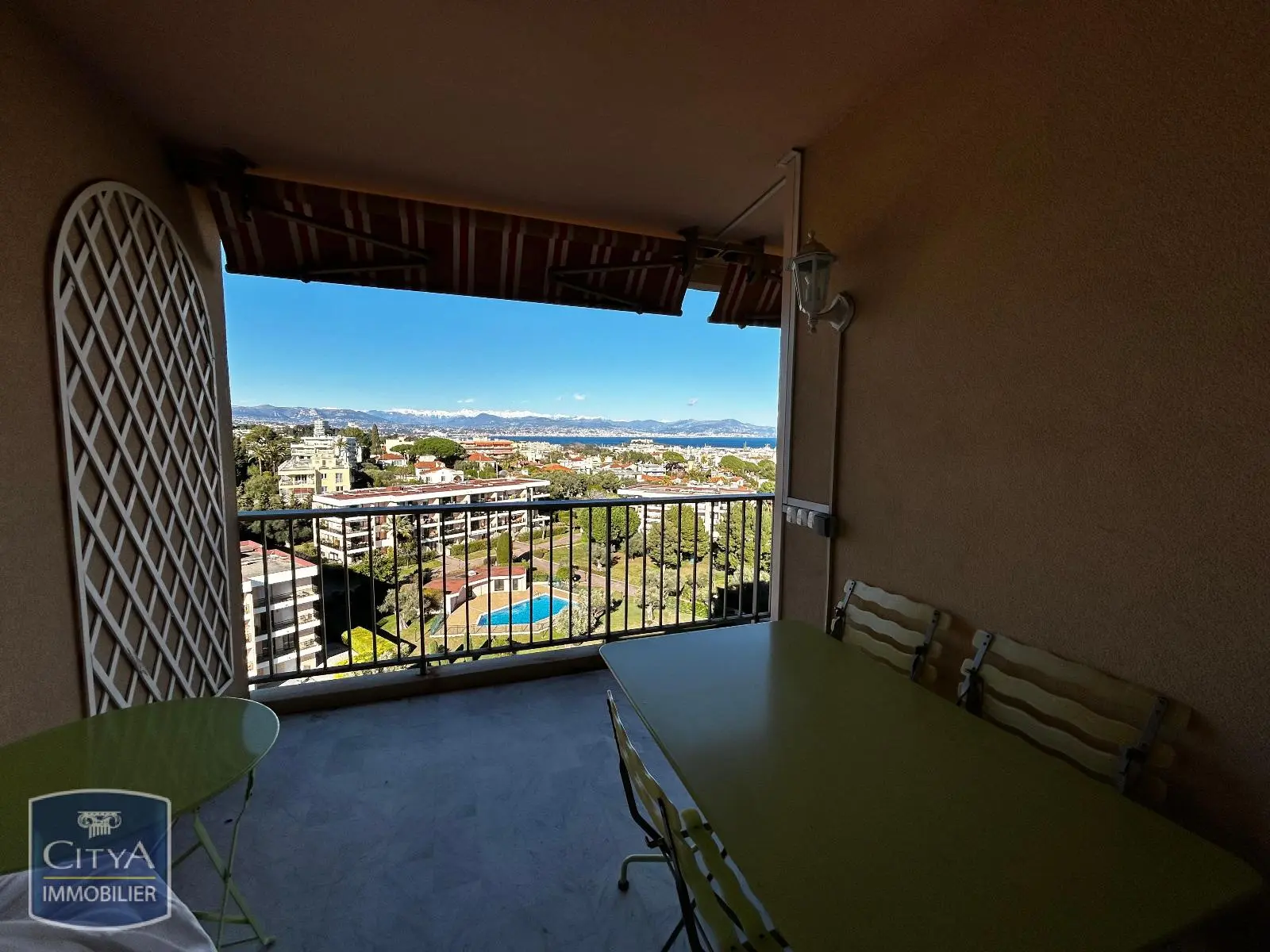 Photo 1 Appartement 3 pièces 77m²