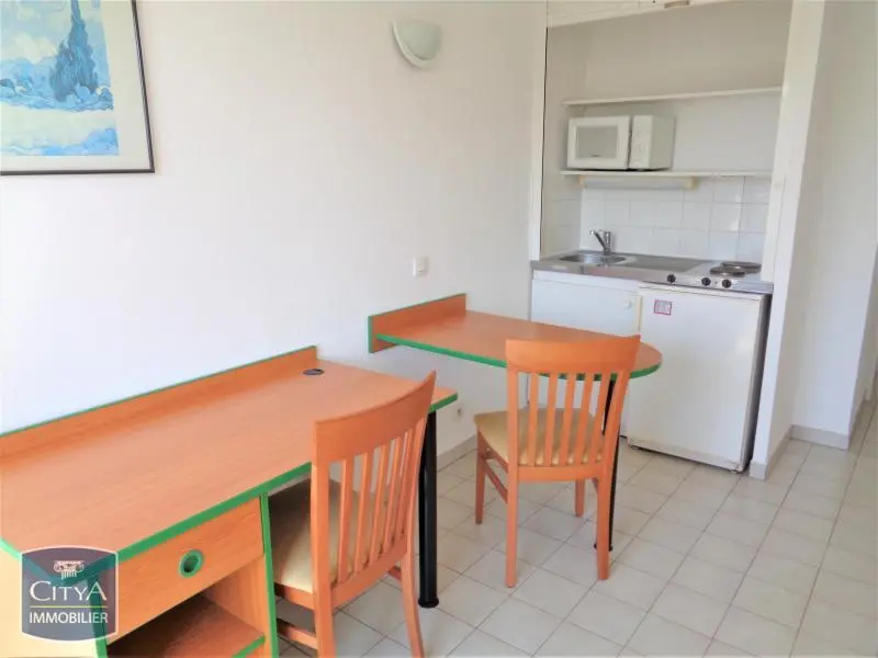 Photo 3 Appartement 1 pièce 17.69m²