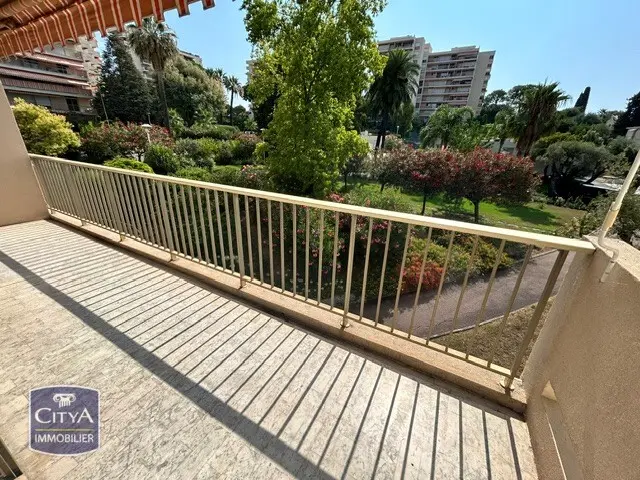 Photo 3 appartement Antibes