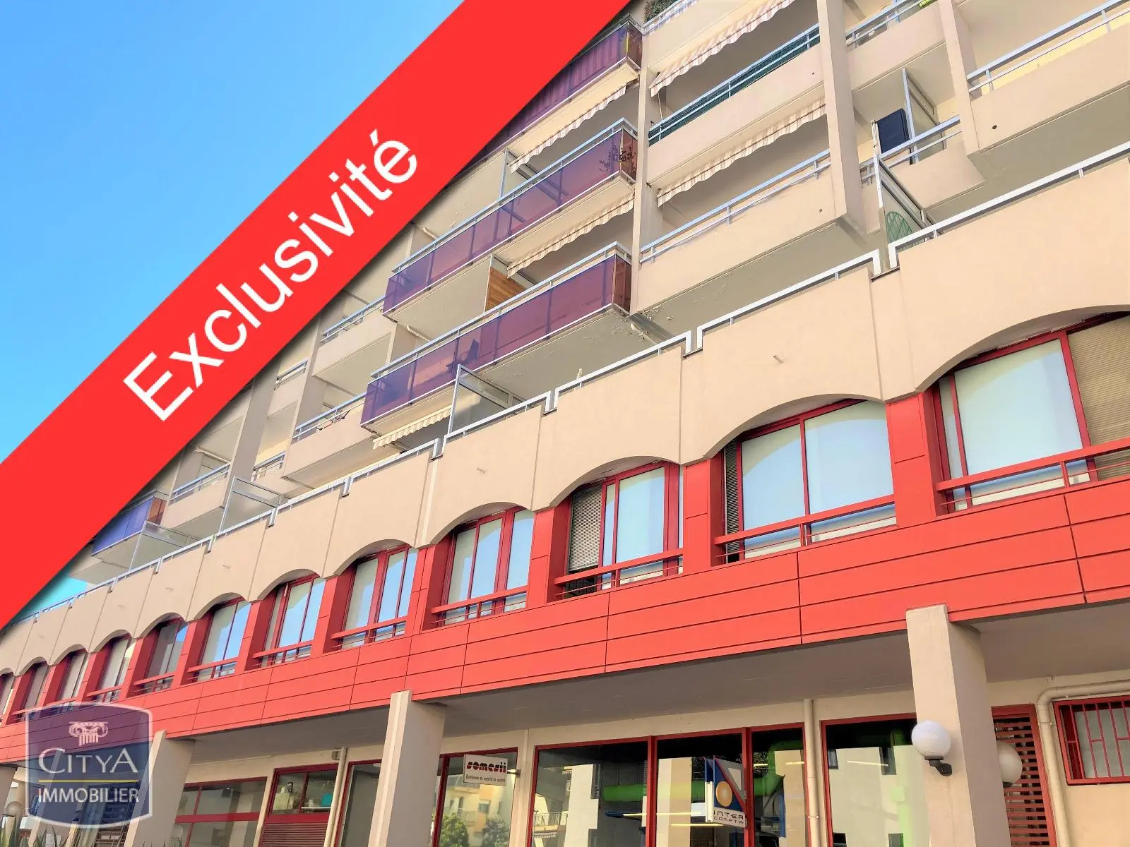Photo 1 Parking 12.3m²