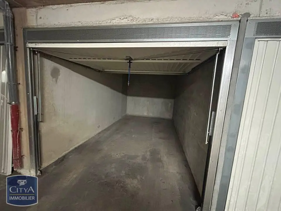 Photo 2 Parking 13m²