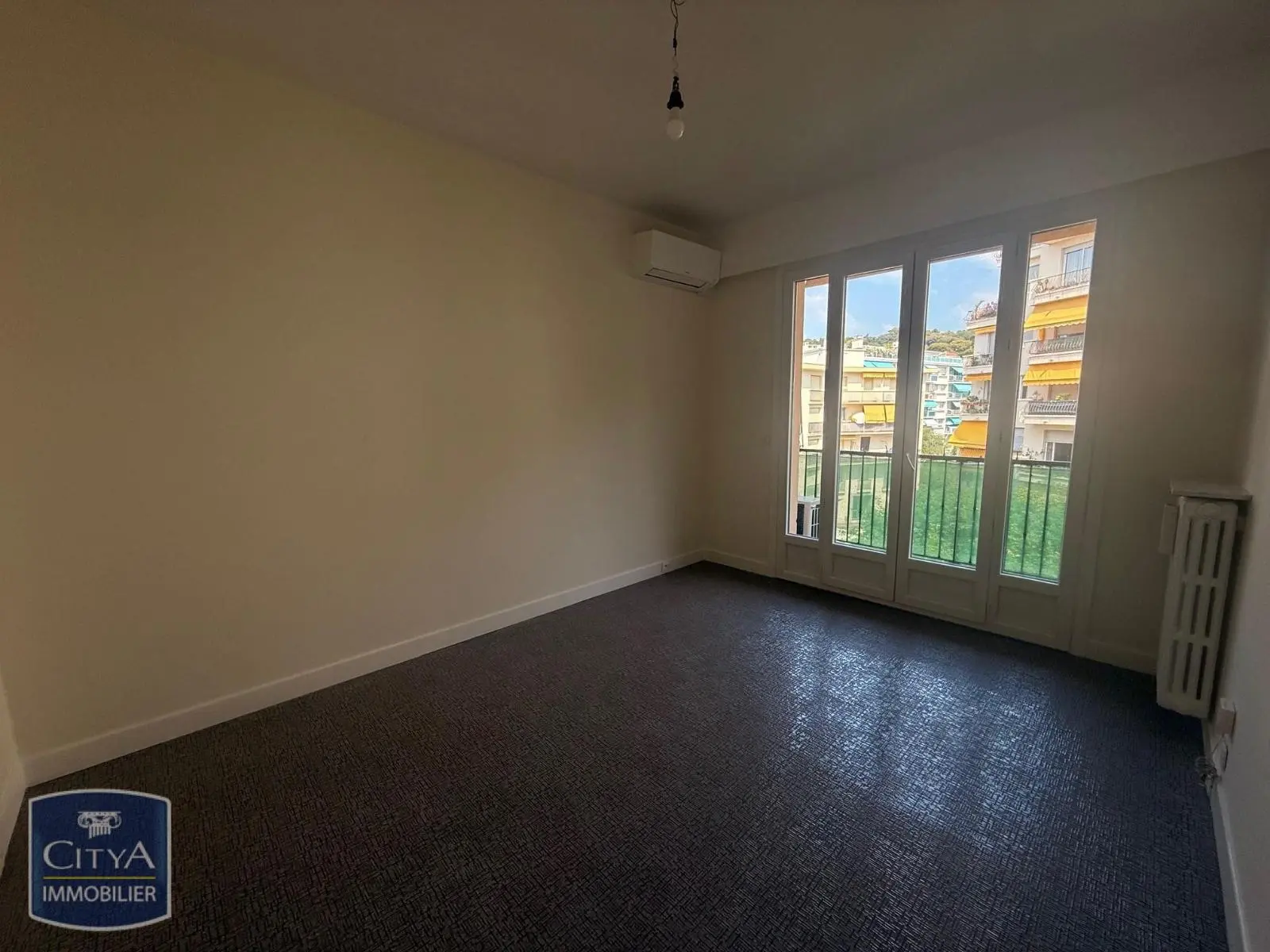 Photo 1 Appartement 1 pièce 26.41m²