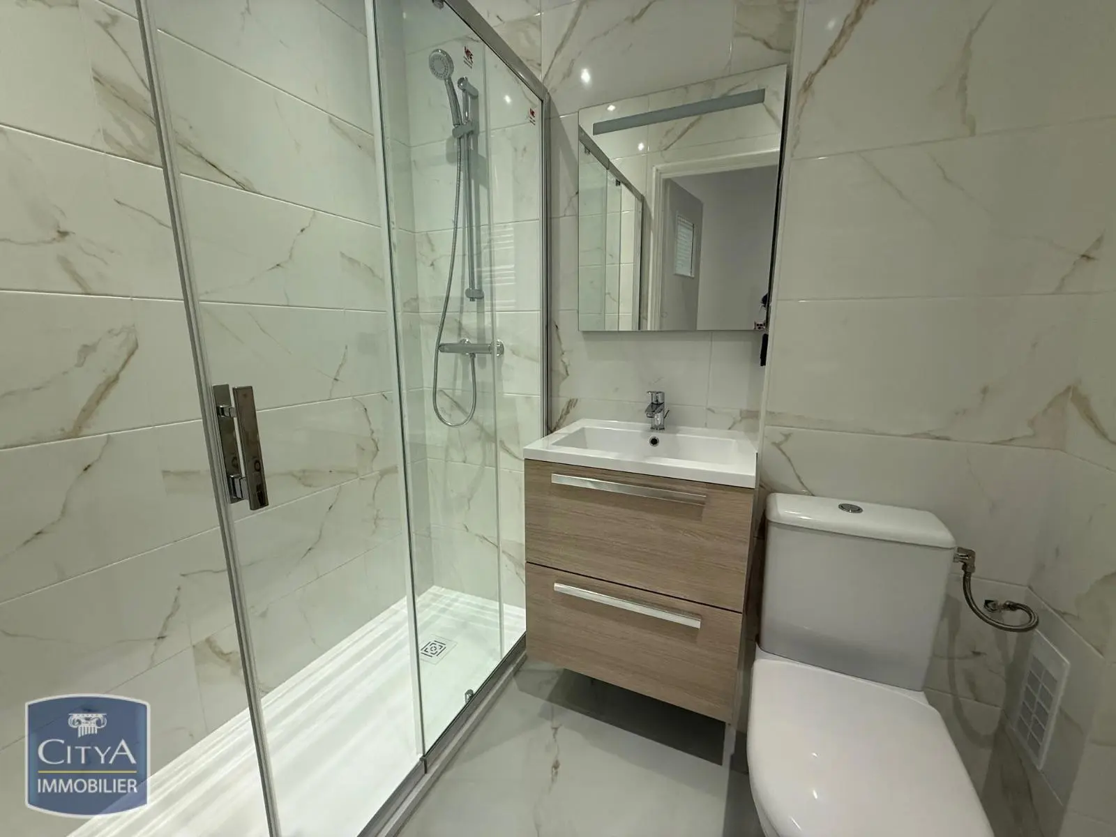 Photo 3 Appartement 1 pièce 31.11m²