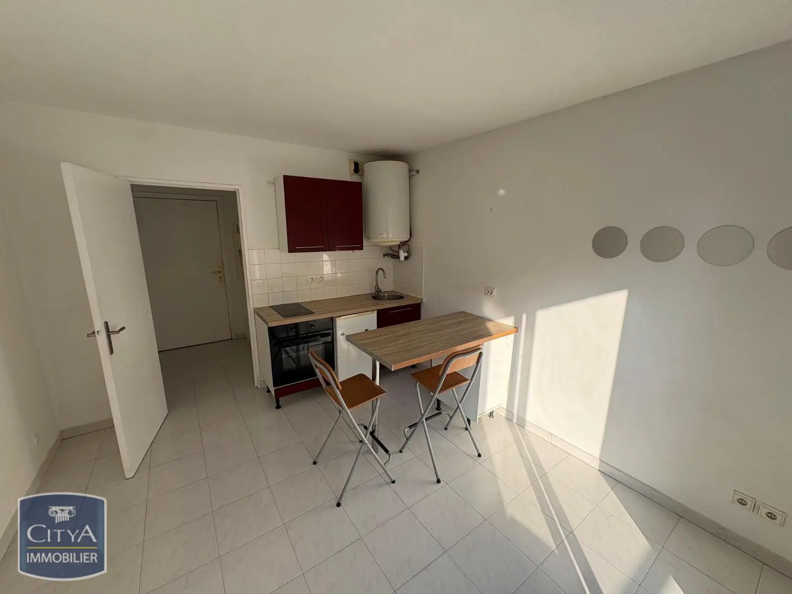 Photo 1 Appartement 1 pièce 18.72m²