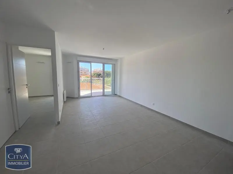 Photo 3 Appartement 2 pièces 41.75m²