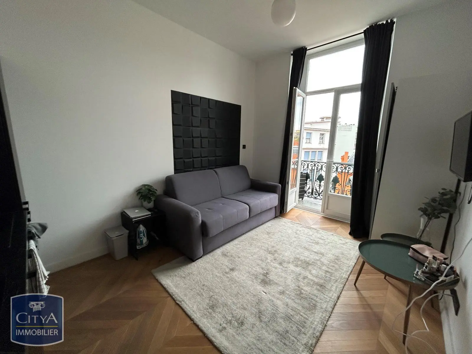 Photo 1 Appartement 1 pièce 18.7m²