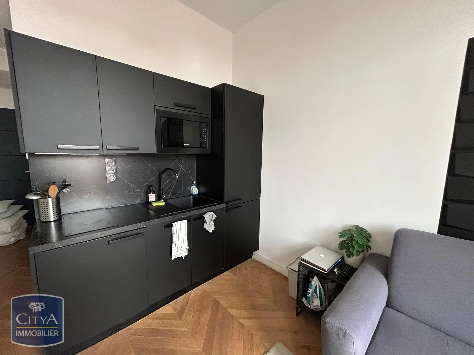 Photo 2 Appartement 1 pièce 18.7m²