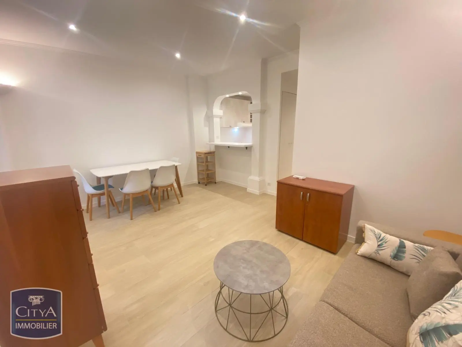 Photo 2 Appartement 1 pièce 26.79m²