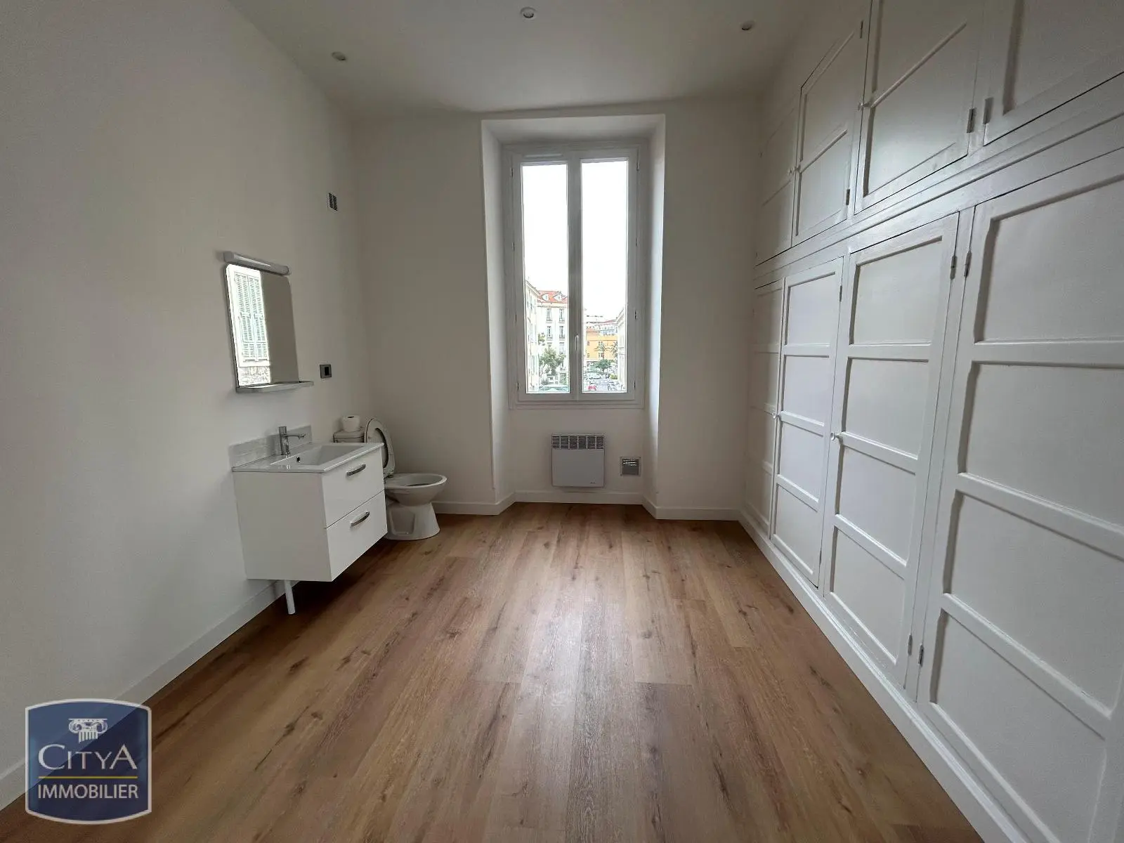 Photo 5 Local Commercial 100m²