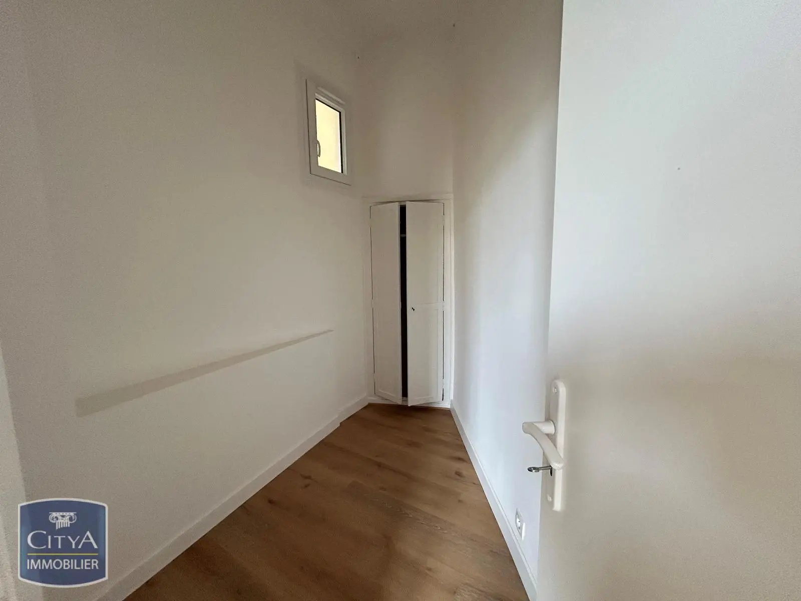 Photo 7 Local Commercial 100m²