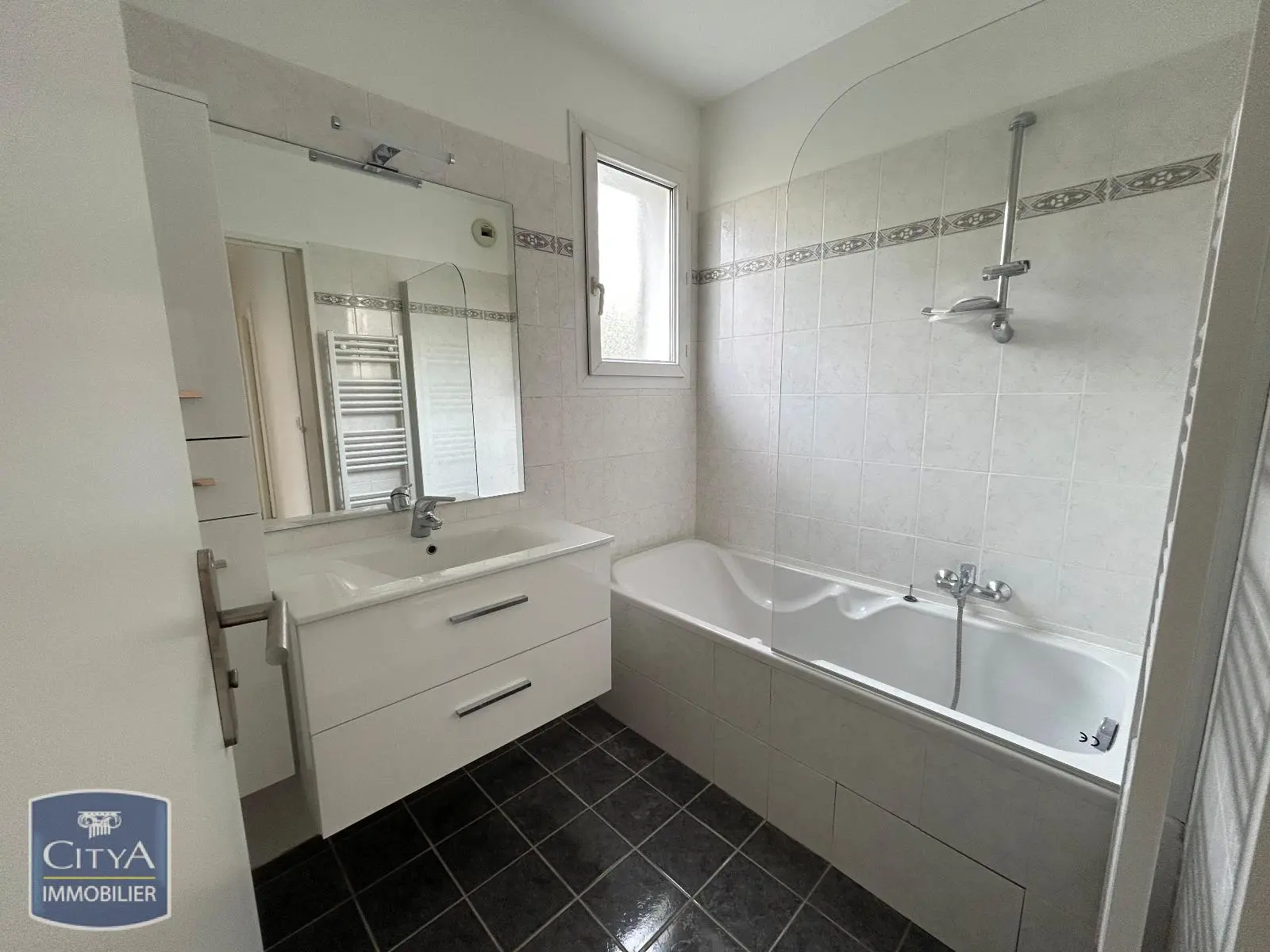 Photo 7 Appartement 4 pièces 85.98m²