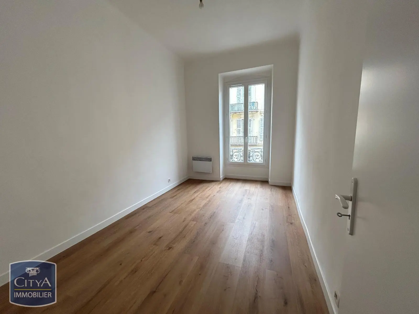 Photo 8 Local Commercial 100m²